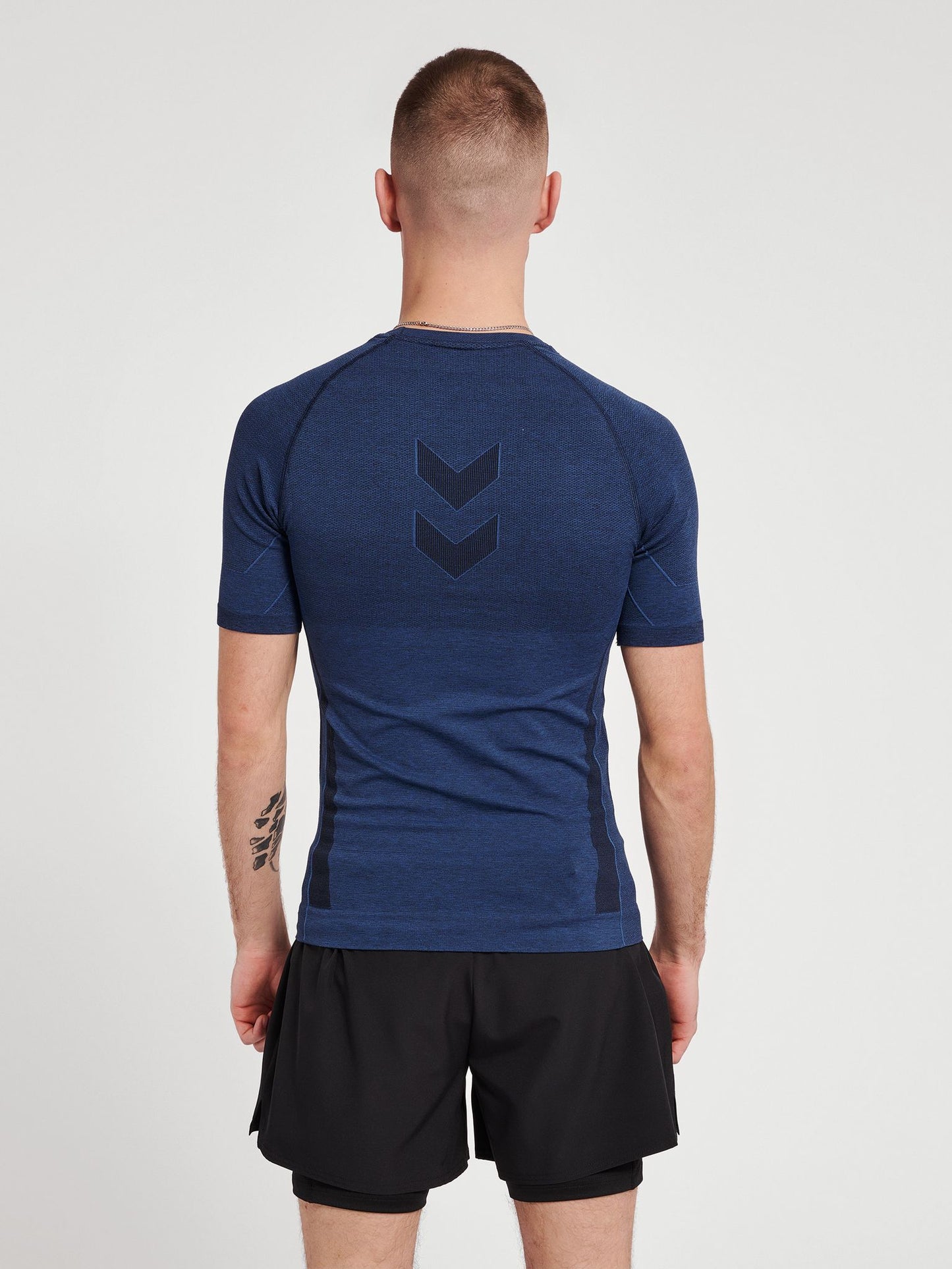 hmlTE MIKE SEAMLESS T-SHIRT