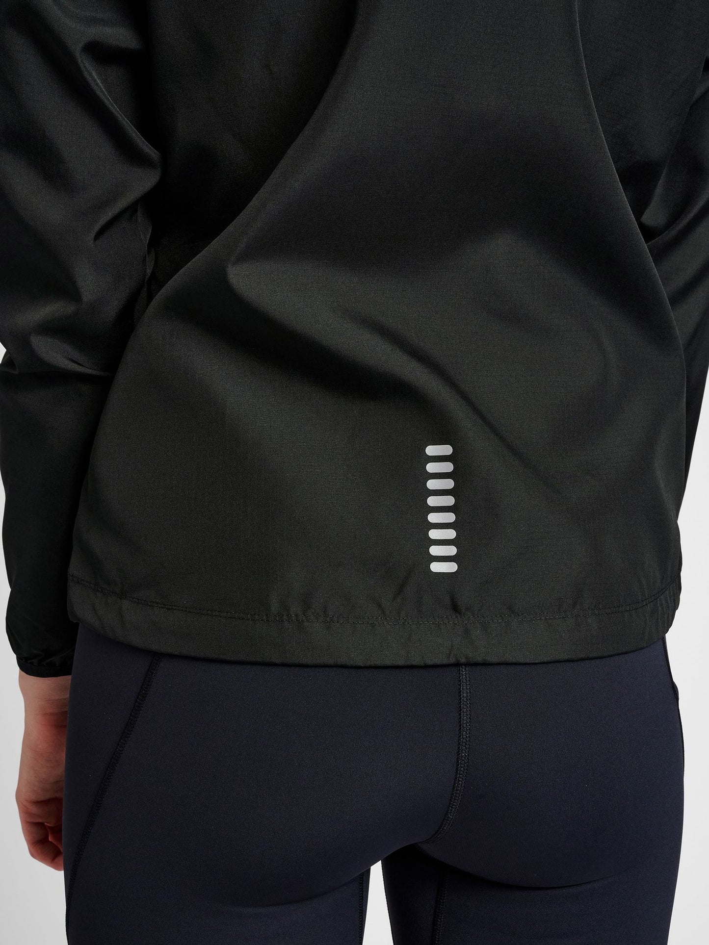 WOMENS PERFORMANCE JACKET