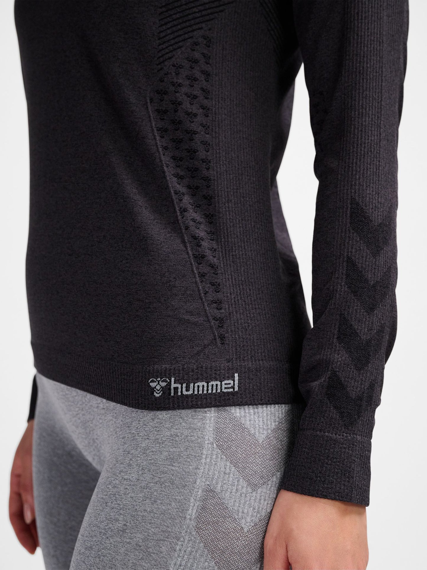 hmlCI SEAMLESS T-SHIRT L/S