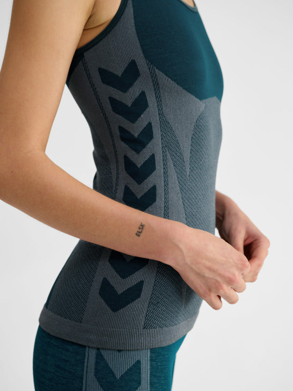 hmlCLEA SEAMLESS TOP