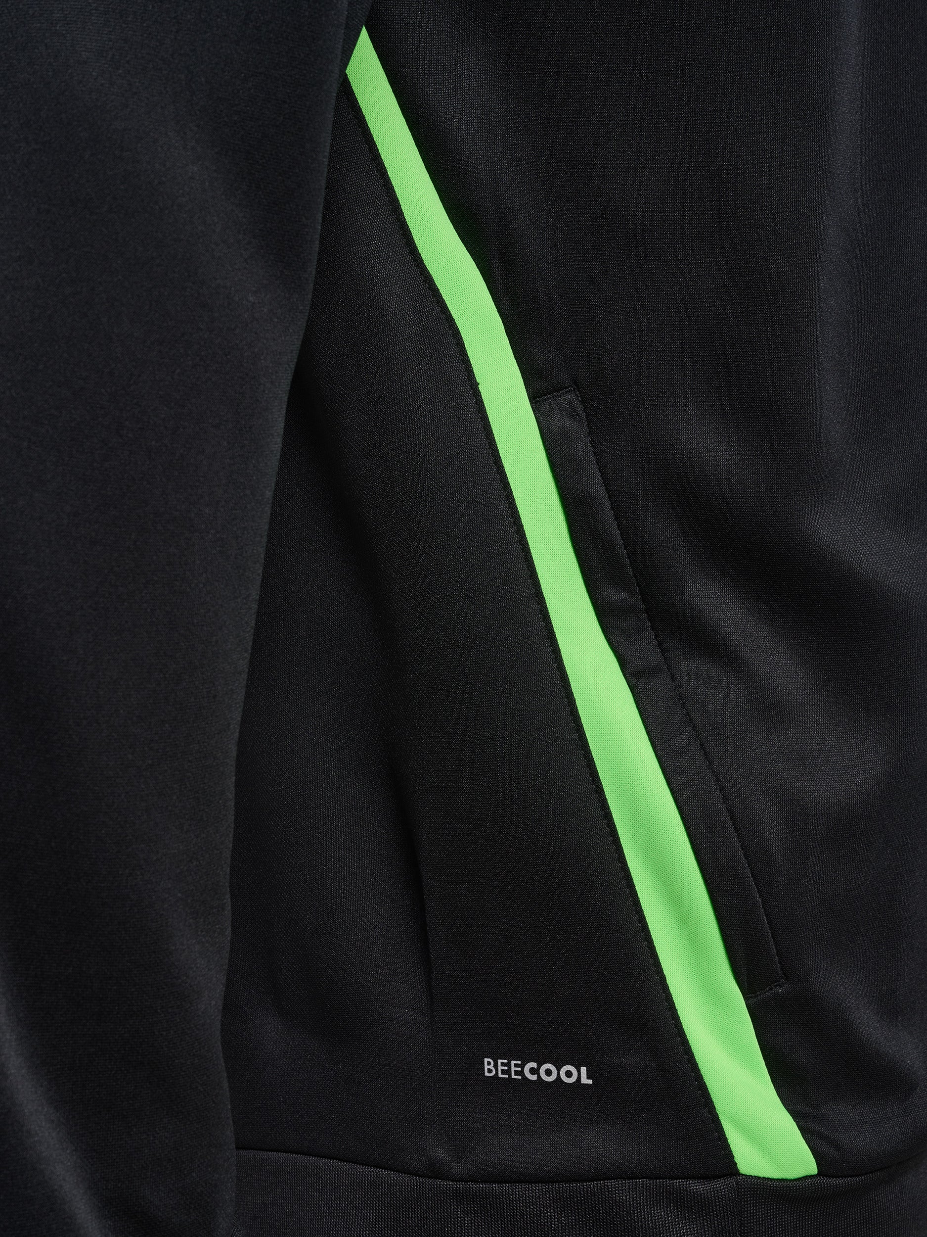 1015-BLACK/GREEN GECKO