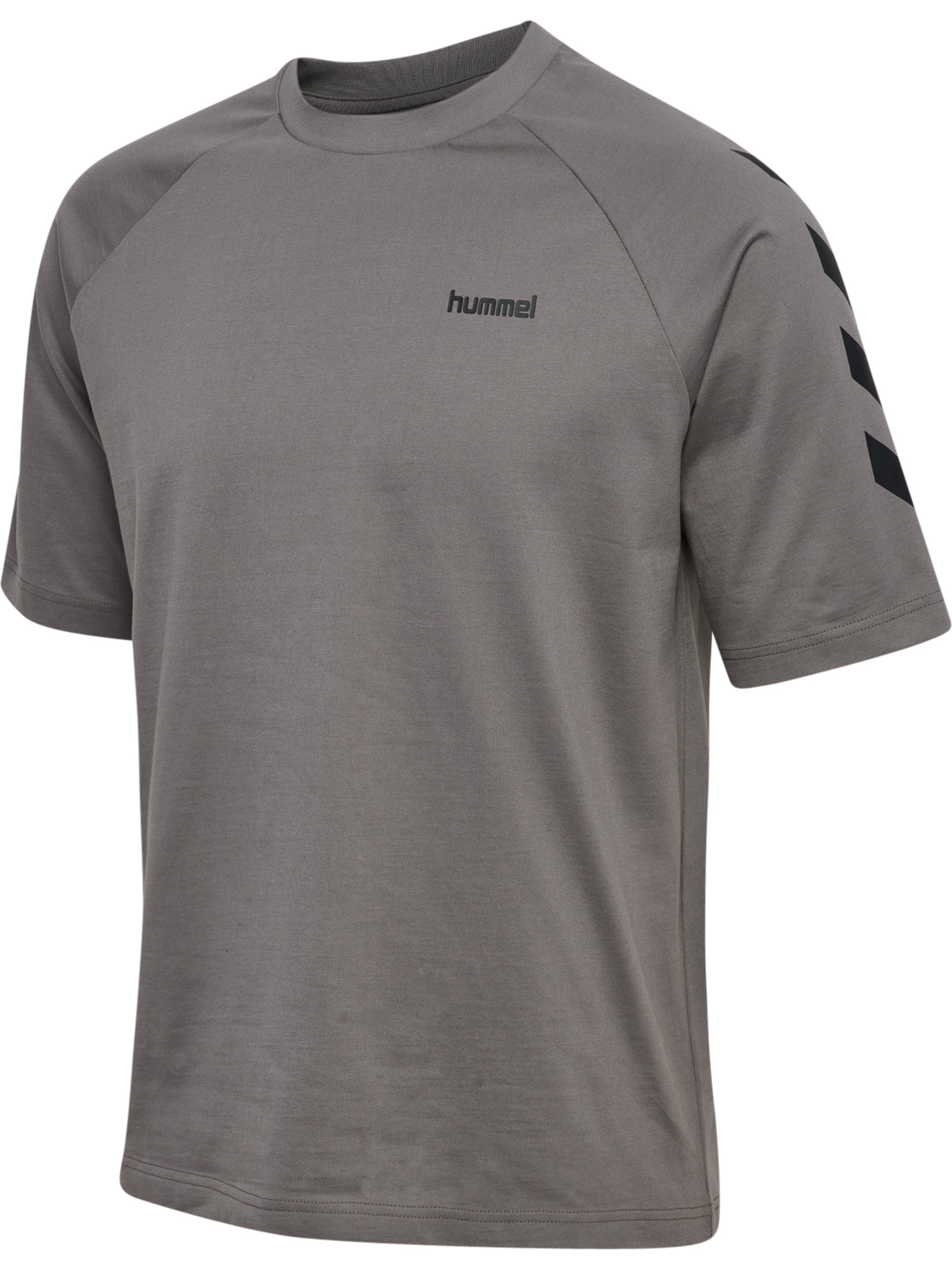 hmlKEEPER CHEVRON T-SHIRT S/S – CHARCOAL GRAY