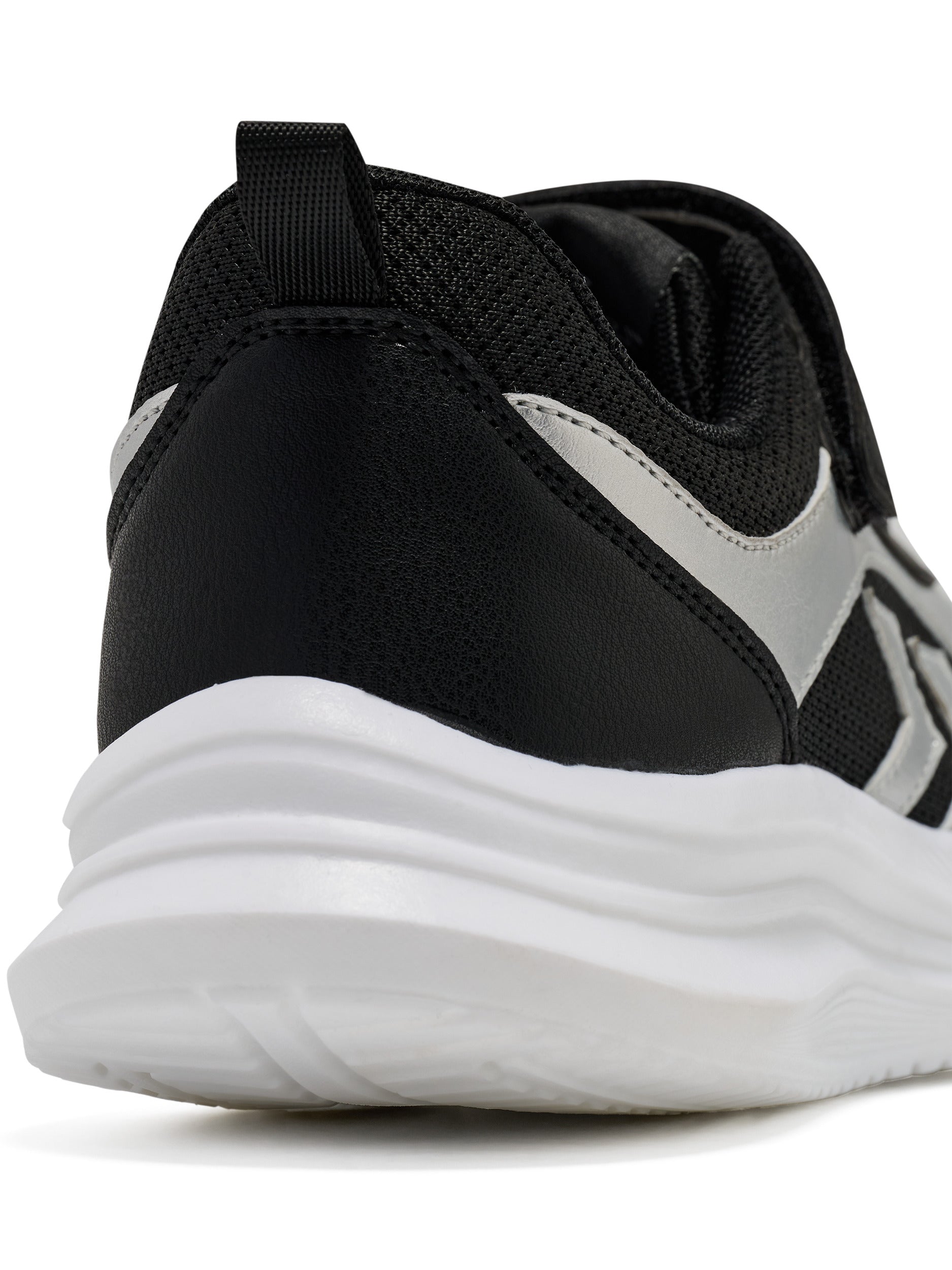 GLOW – BLACK