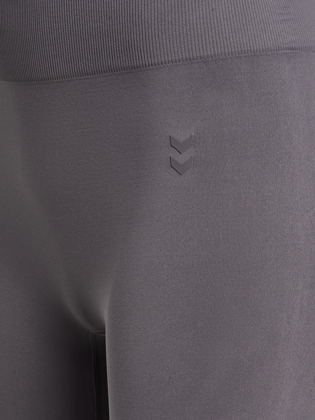 hmlFLOW SHORT TIGHTS – DARK GULL GRAY