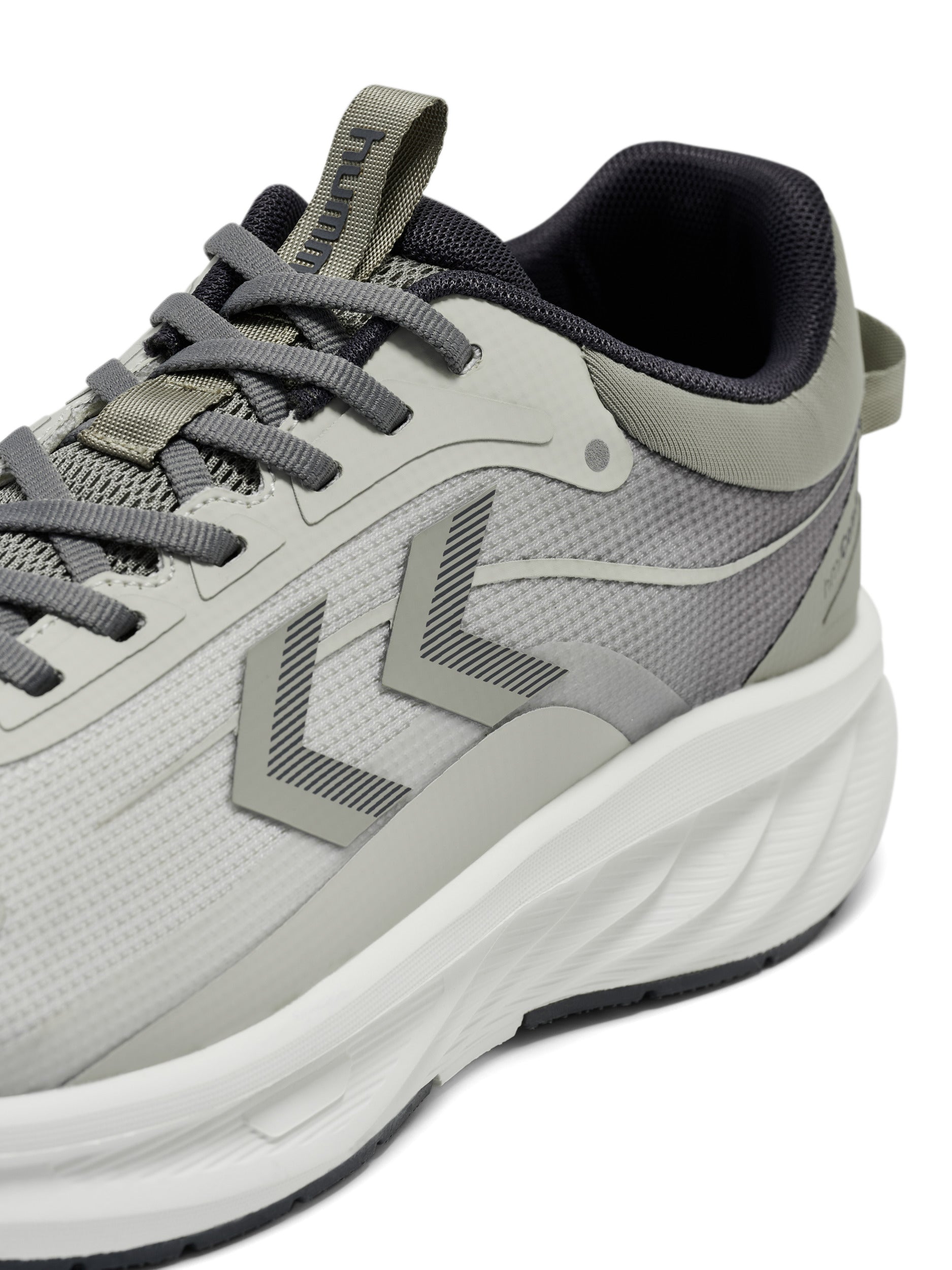 FOCUS 8000 – SILVER BIRCH