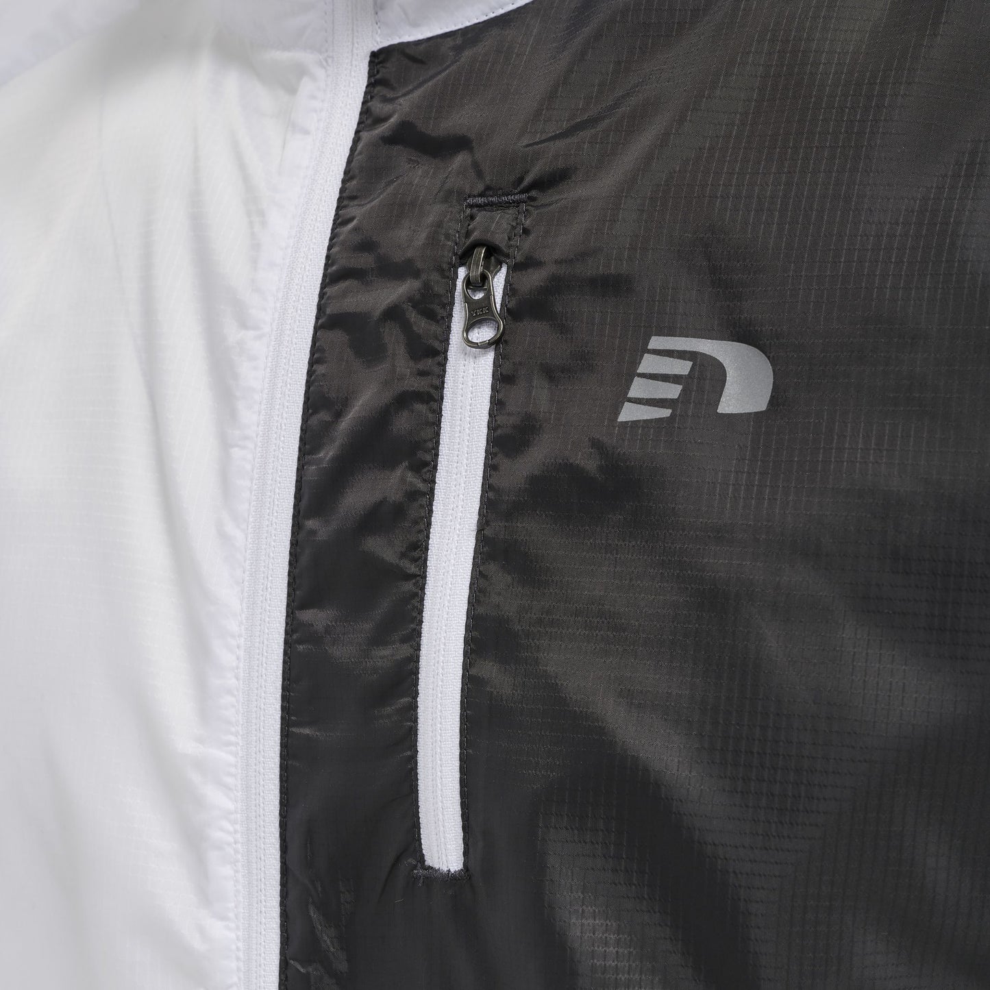 MEN PACKABLE TECH JACKET