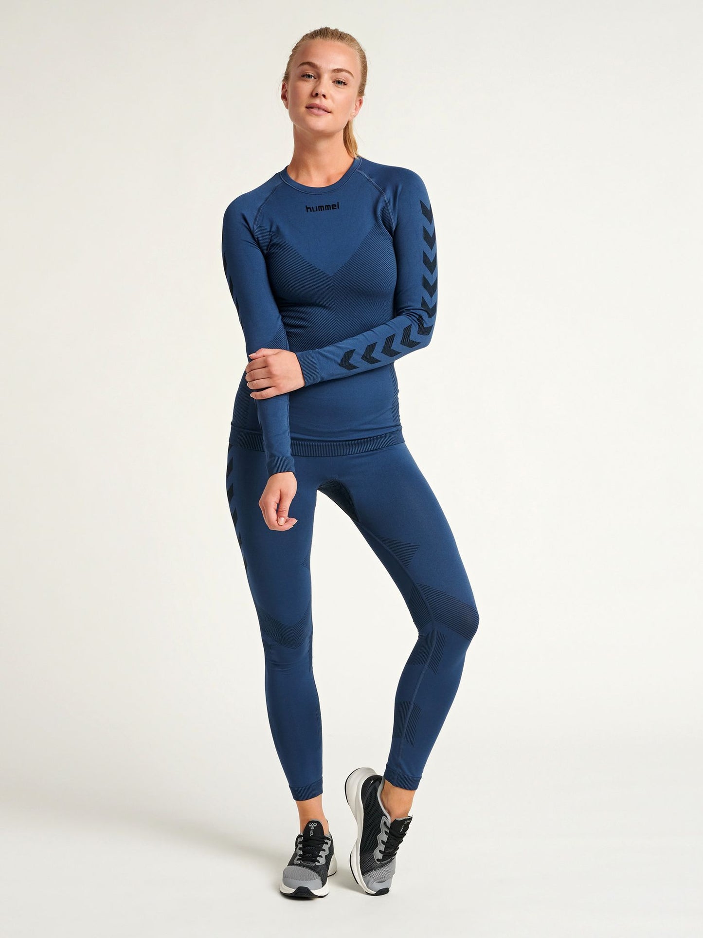 HUMMEL FIRST SEAMLESS JERSEY L/S WOMAN