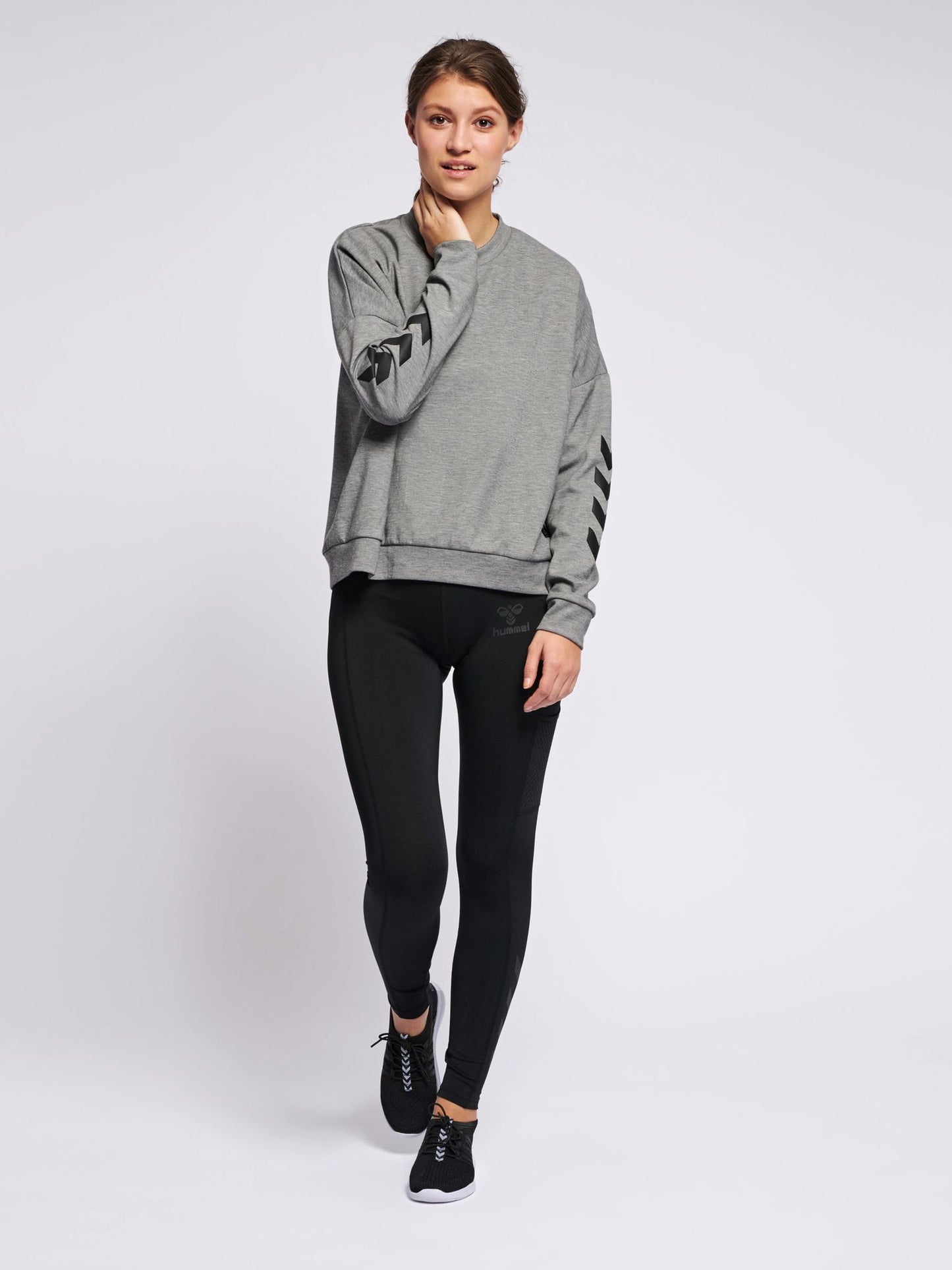 hmlESSI SWEATSHIRT