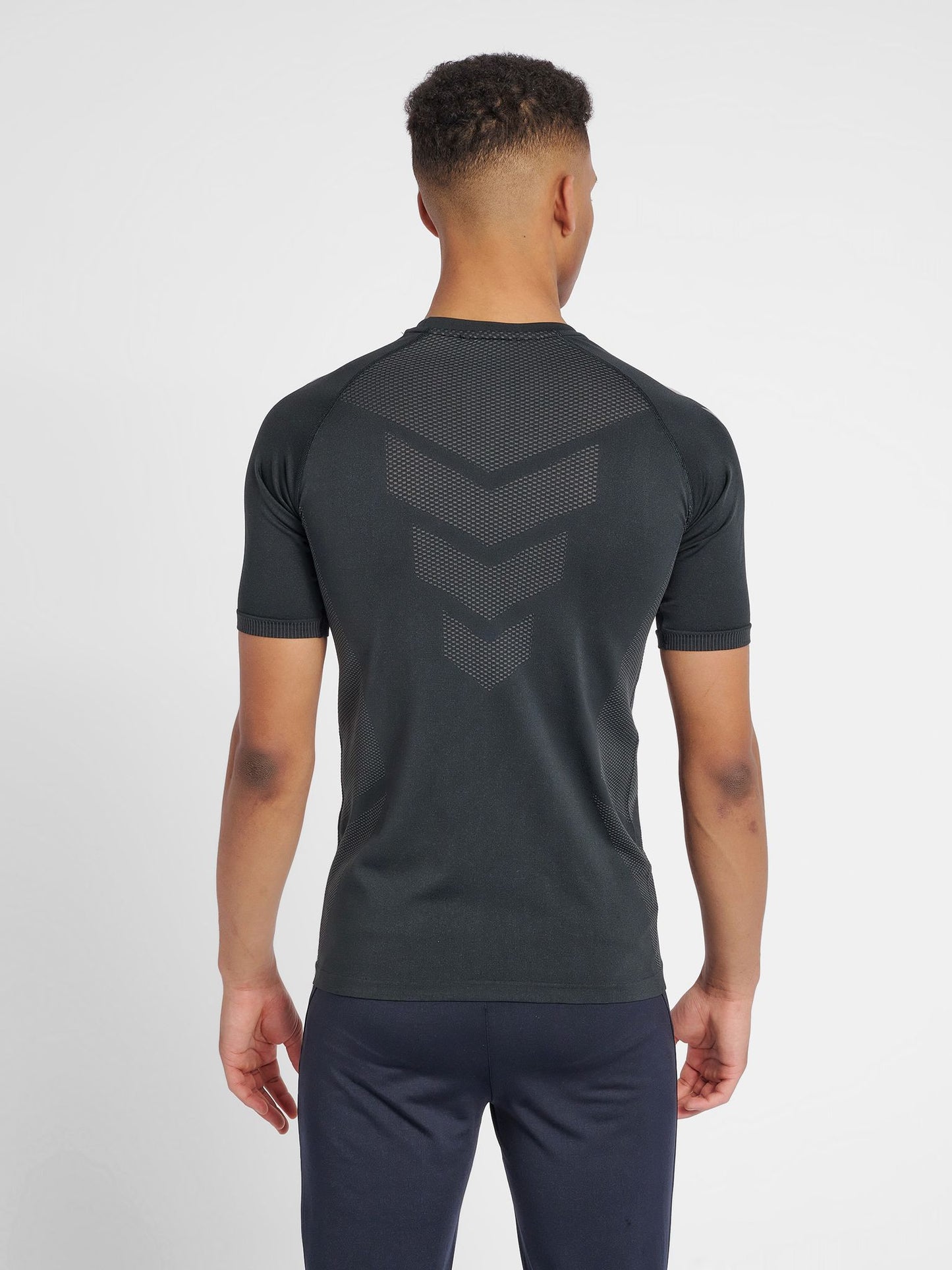hmlAUTHENTIC PRO SEAMLESS JERSEY S/S