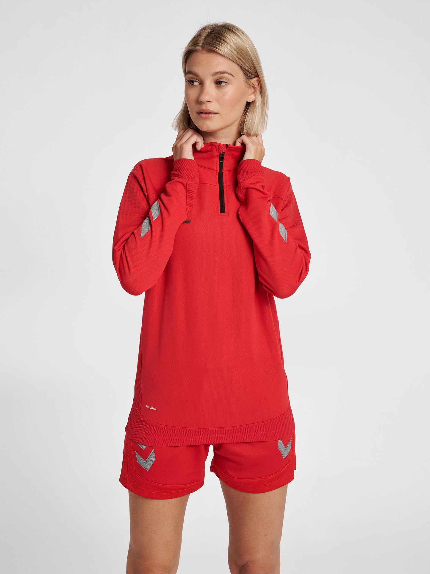 hmlLEAD WOMAN HALF ZIP