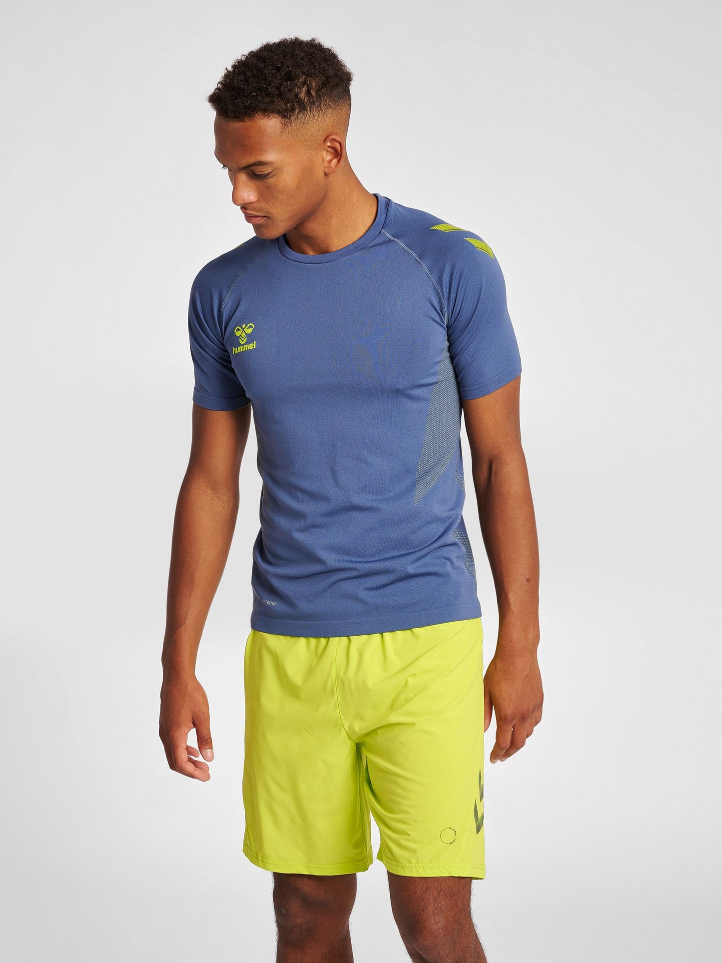 hmlLEAD PRO SEAMLESS TRAINING JERSEY