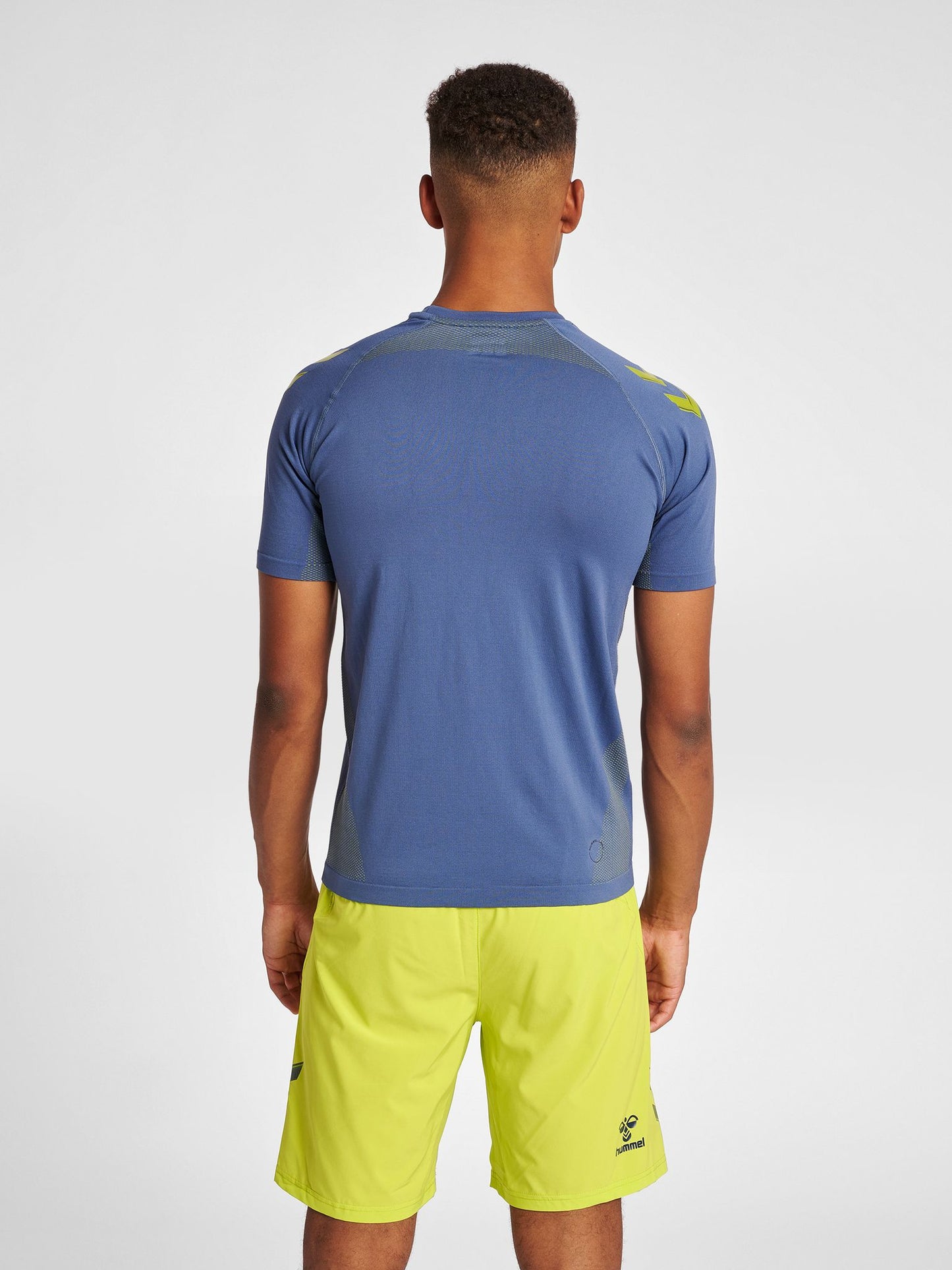 hmlLEAD PRO SEAMLESS TRAINING JERSEY