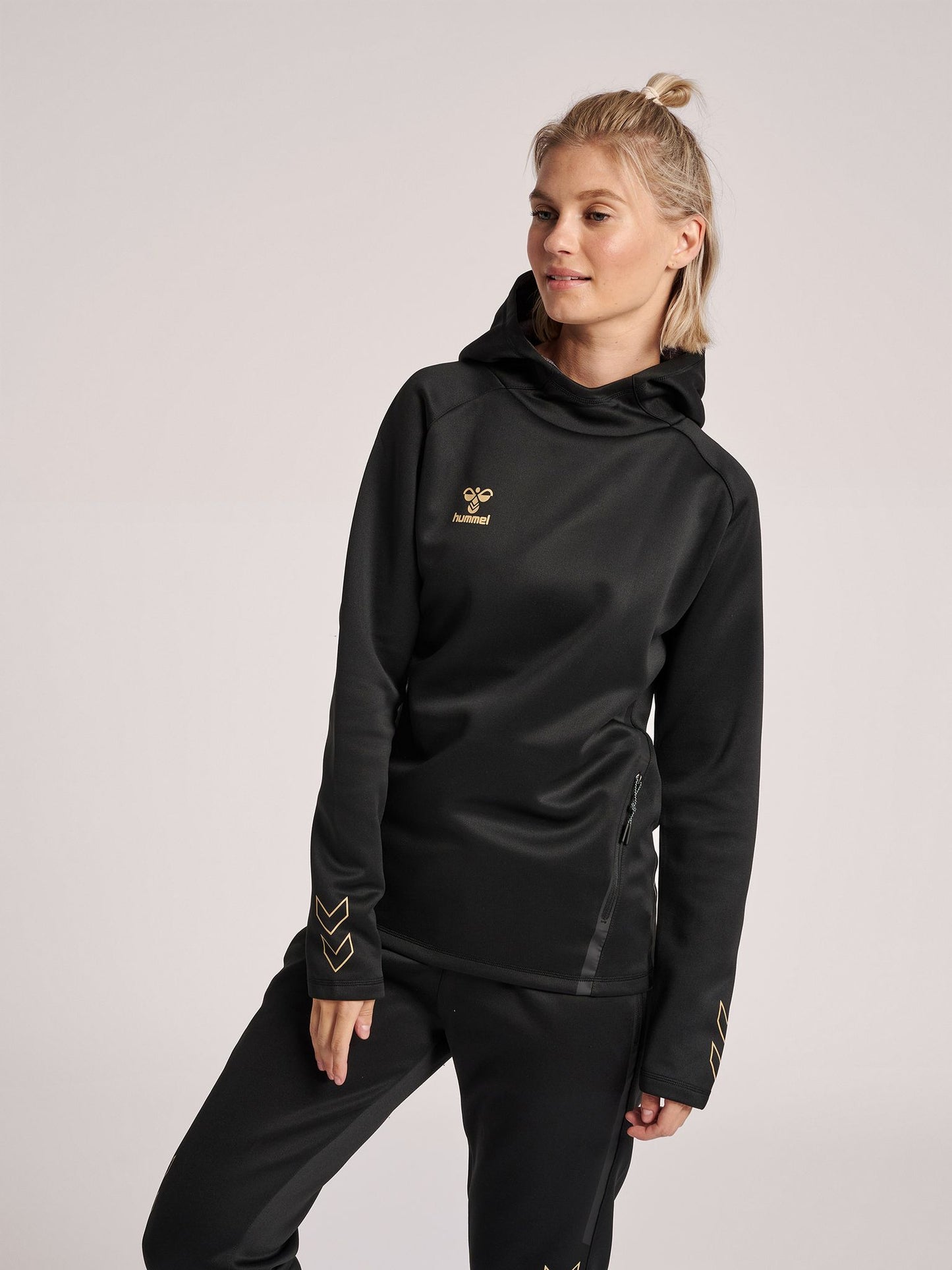hmlCIMA XK HOODIE WOMAN