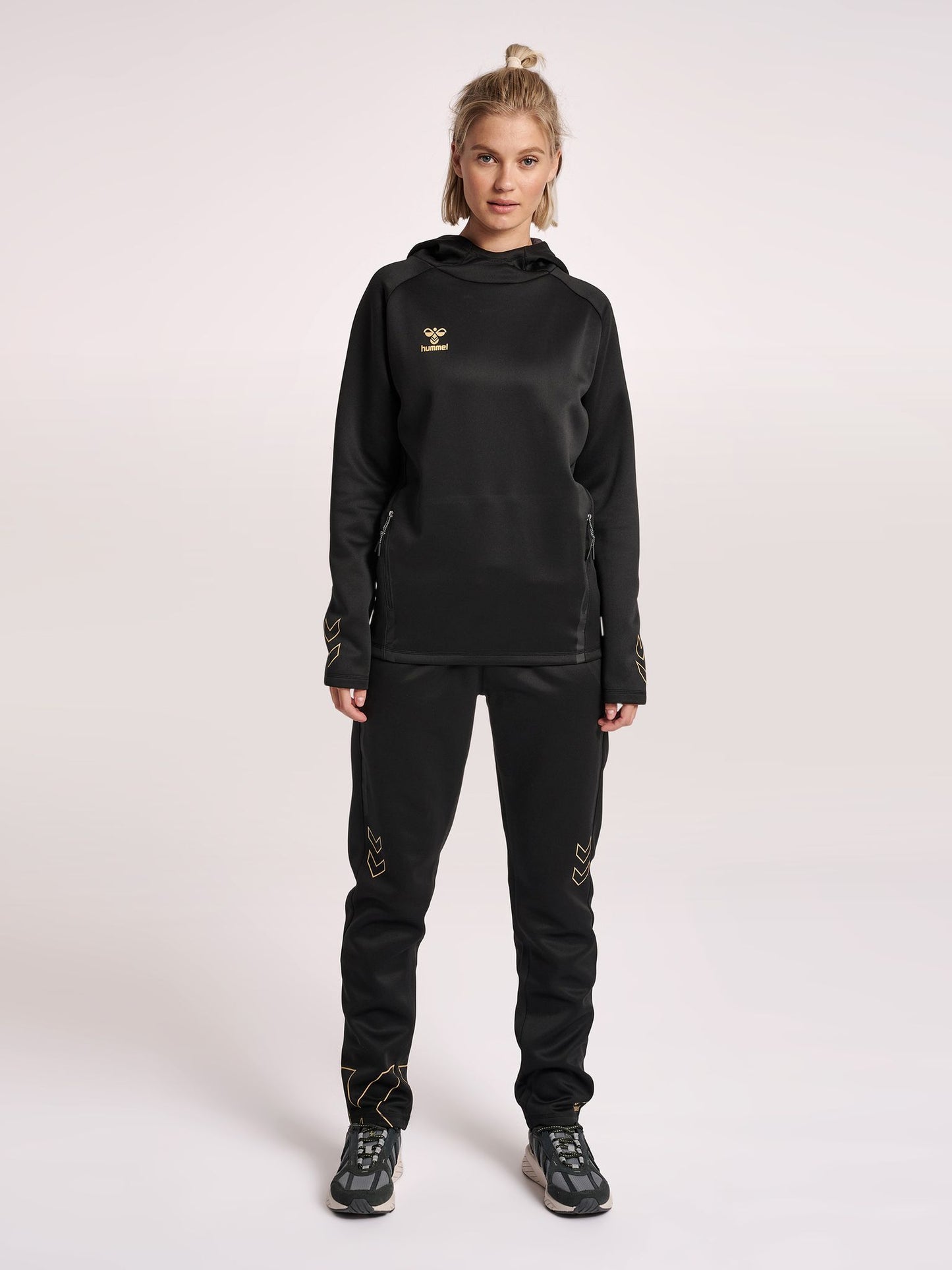 hmlCIMA XK HOODIE WOMAN
