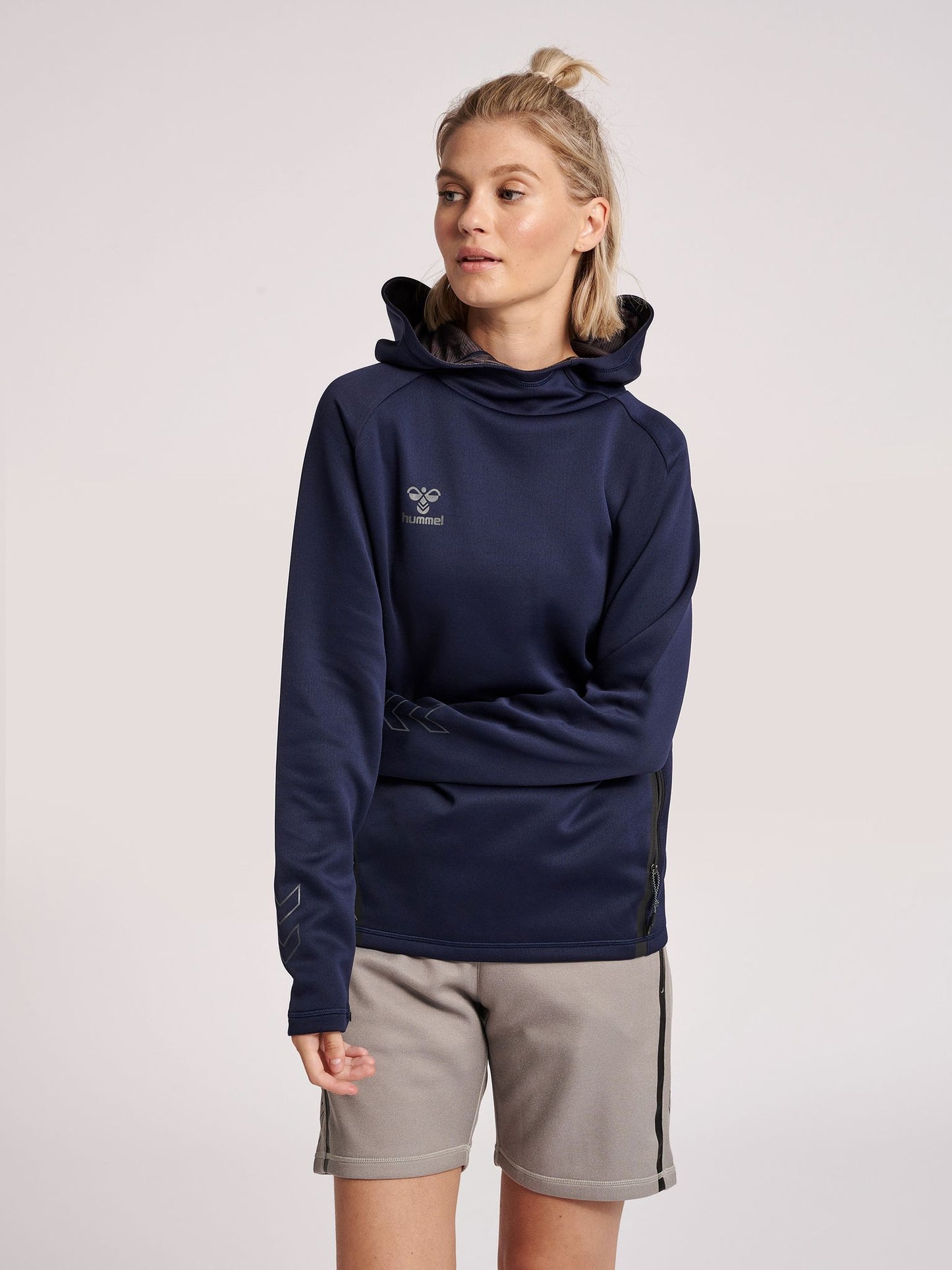 hmlCIMA XK HOODIE WOMAN
