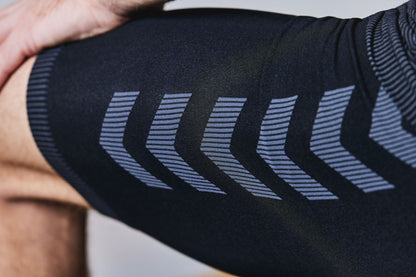 HML FIRST SEAMLESS SHORT TIGHTS