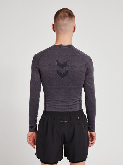 hmlTE MIKE SEAMLESS T-SHIRT L/S