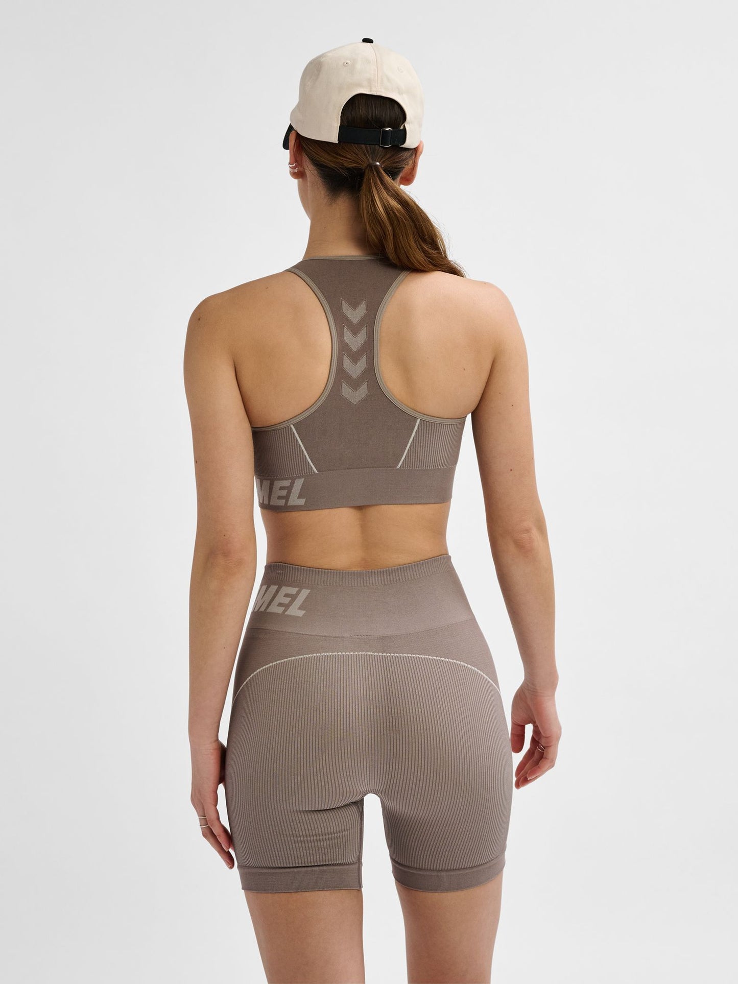 hmlTE CHRISTEL SEAMLESS SPORTS TOP