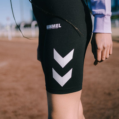 hmlLEGACY WOMAN TIGHT SHORTS