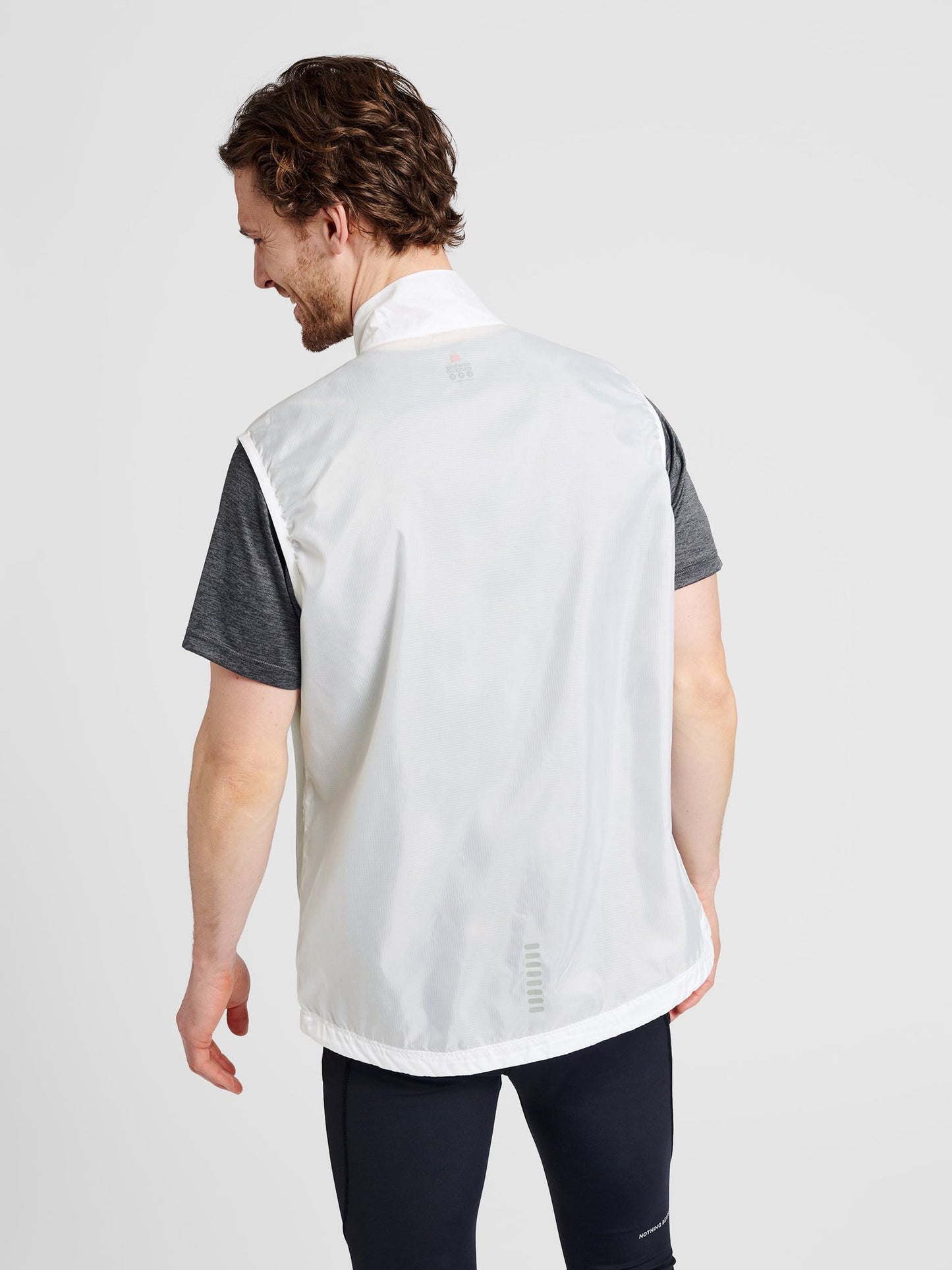 MEN PACKABLE TECH GILET