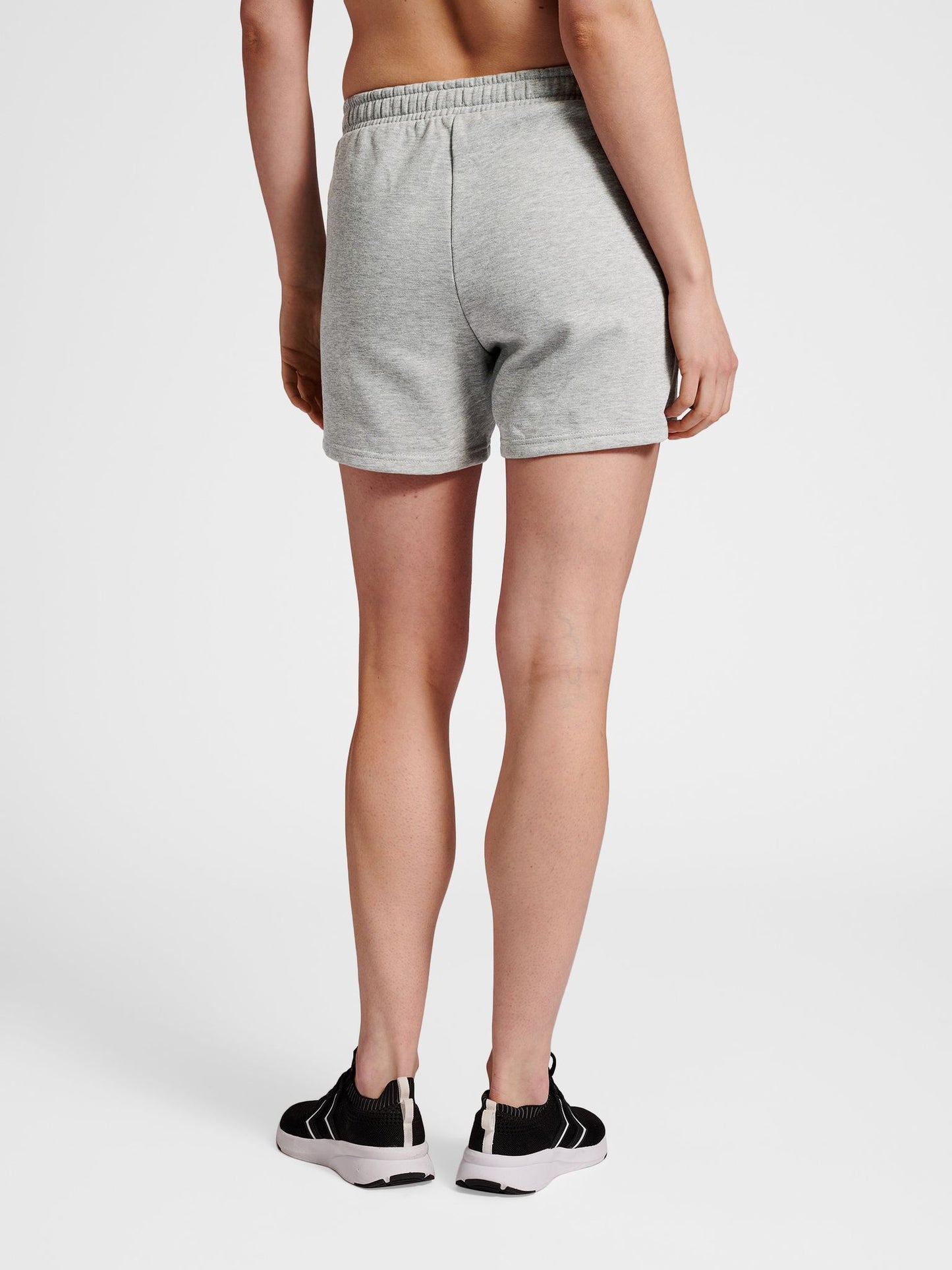 hmlGG12 SWEAT SHORTS WOMAN