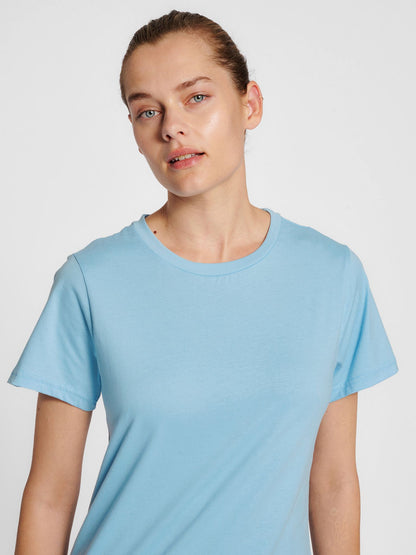 hmlRED BASIC T-SHIRT S/S WOMAN