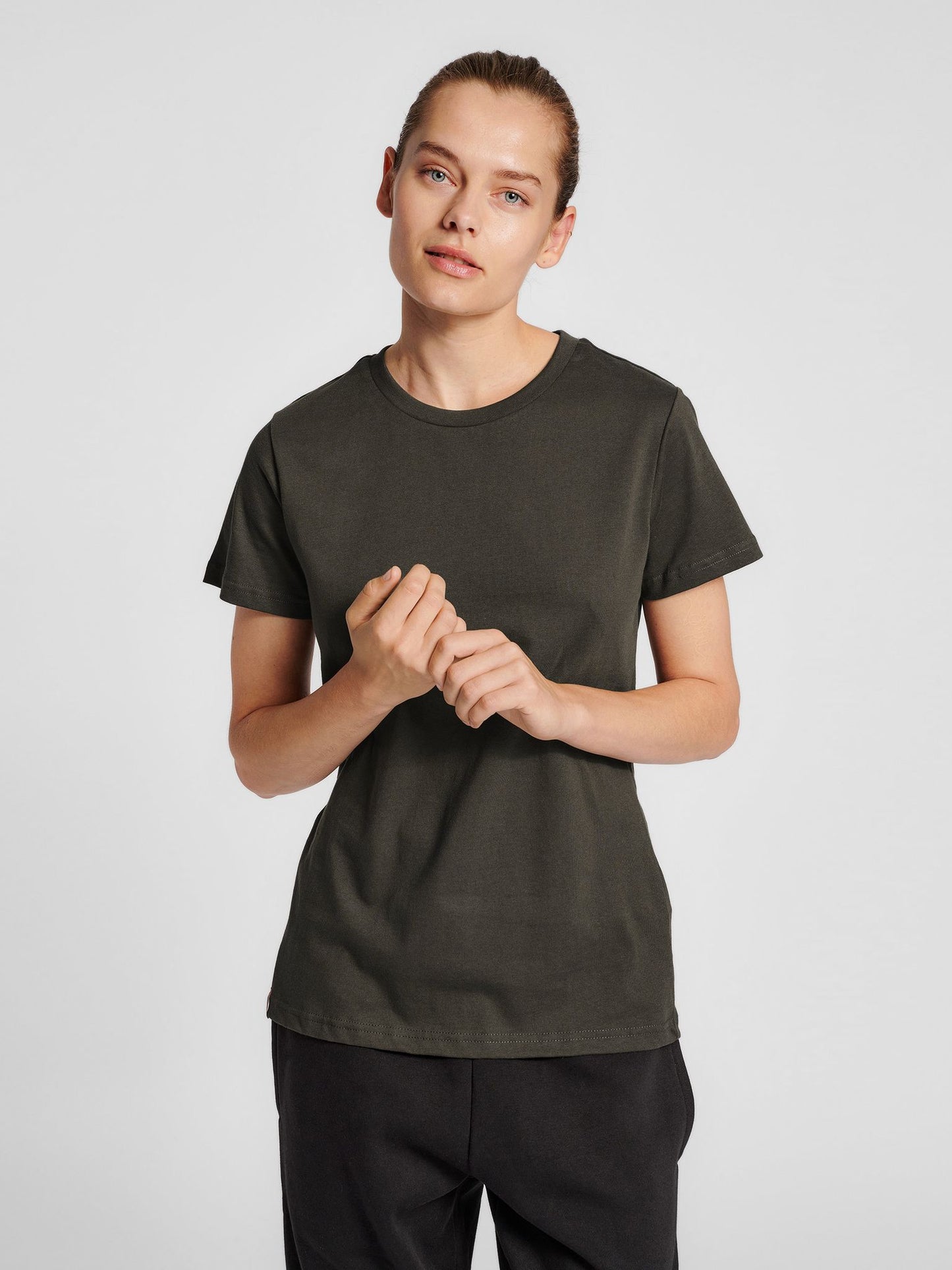 hmlRED HEAVY T-SHIRT S/S WOMAN
