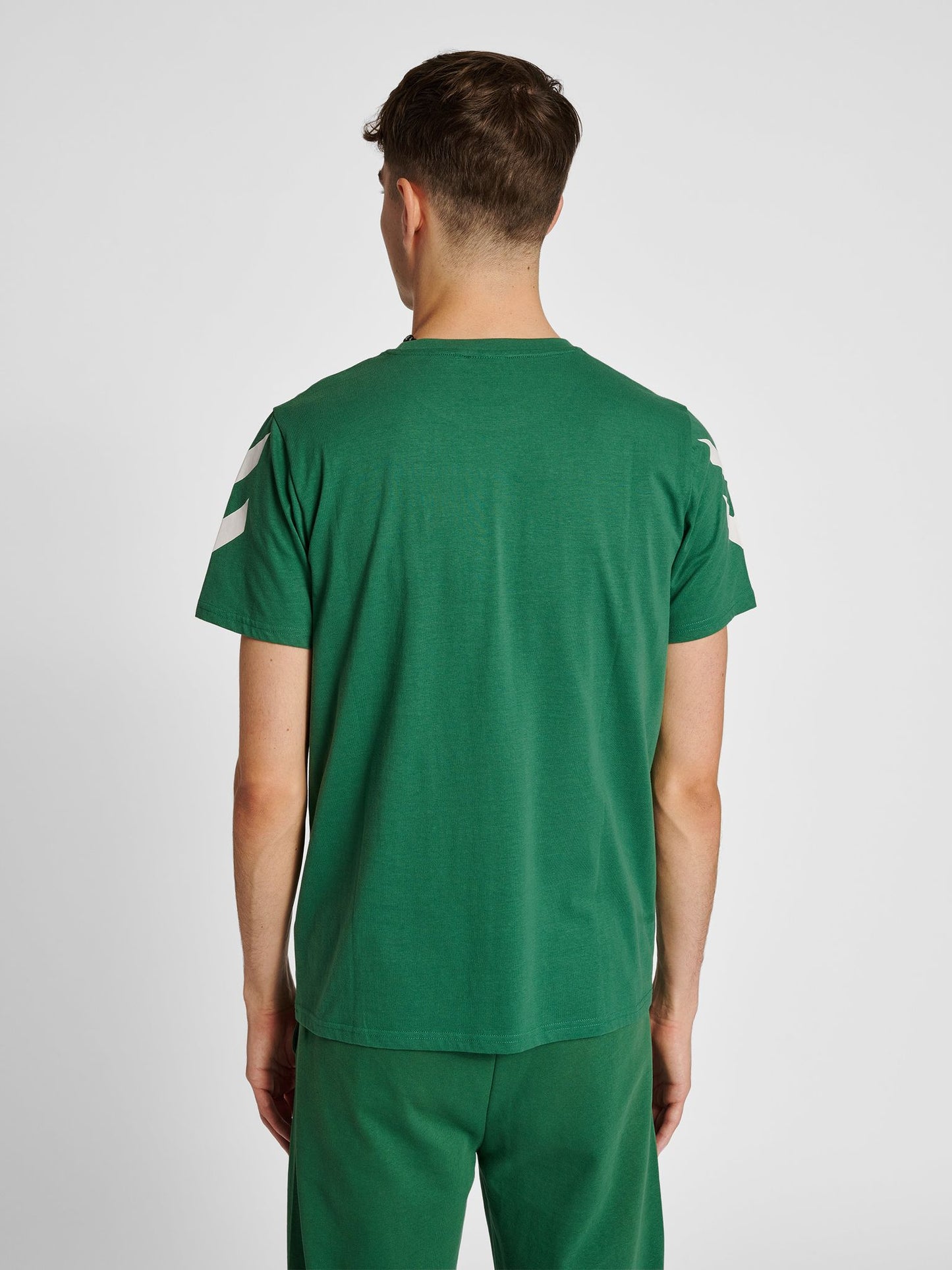 hmlLEGACY CHEVRON T-SHIRT