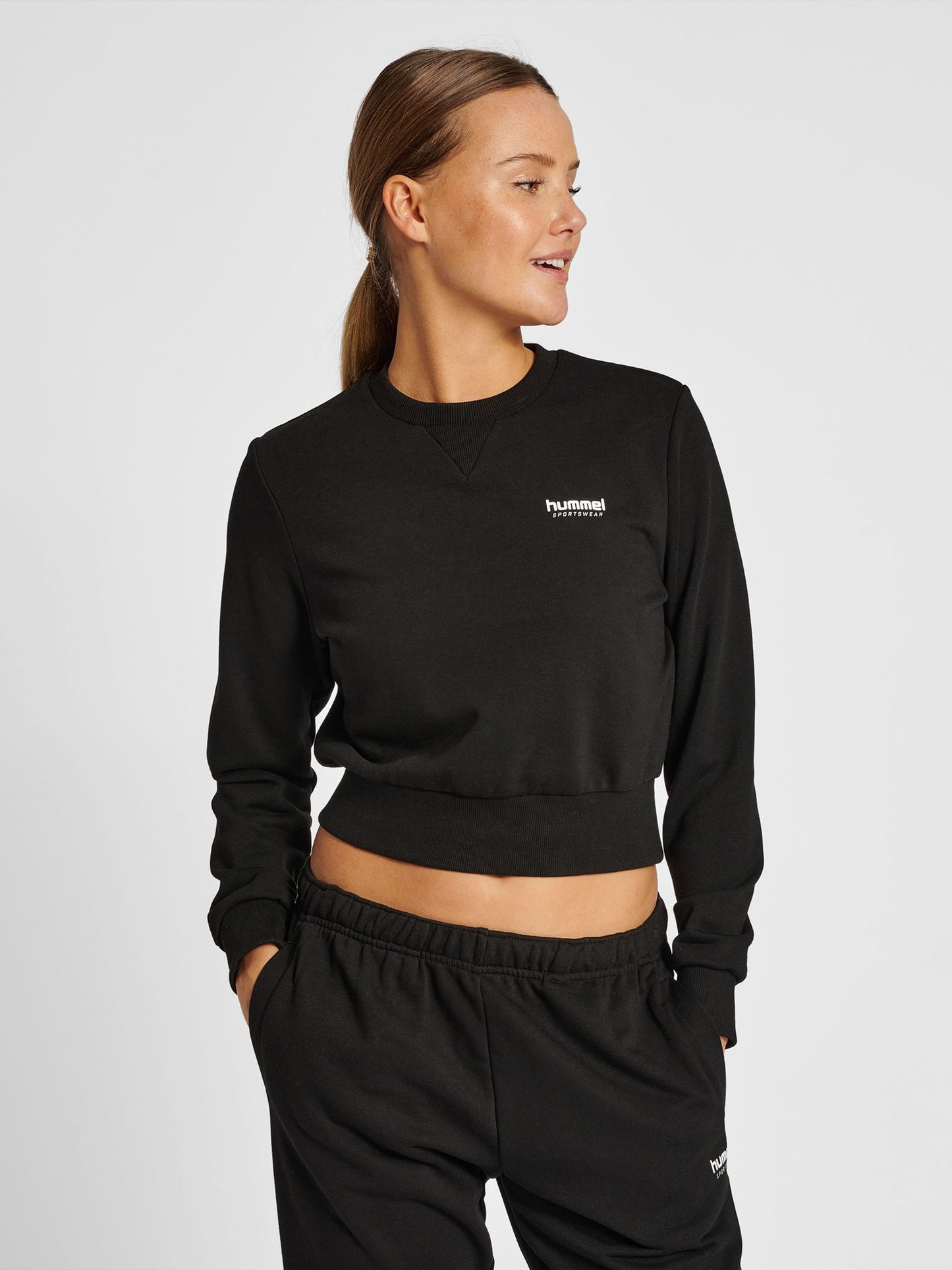 hmlLGC SHAI SHORT SWEATSHIRT