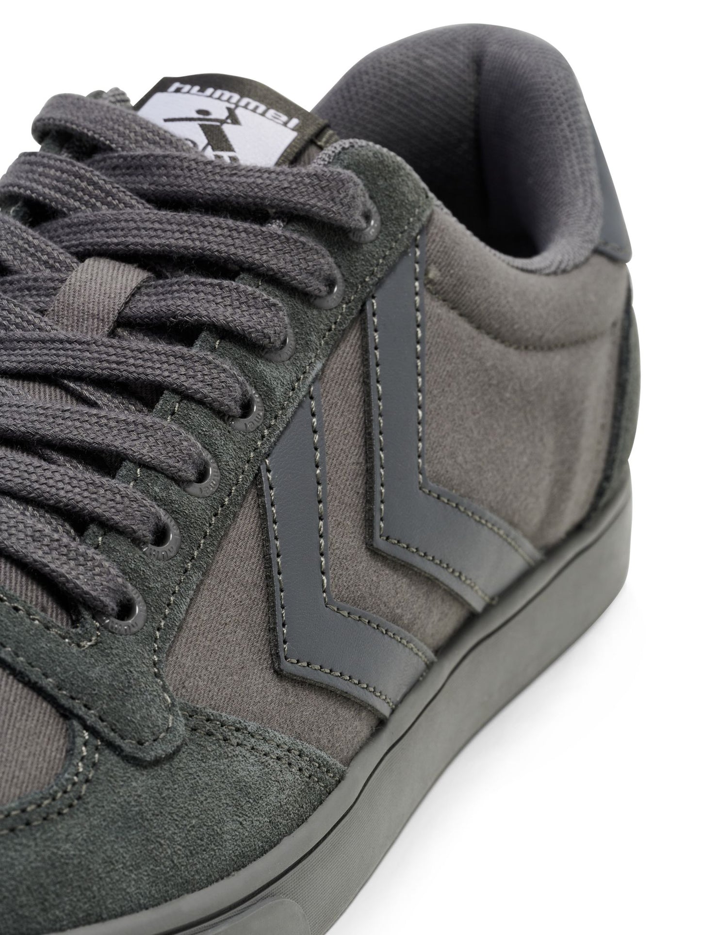 SLIMMER STADIL TONAL LOW