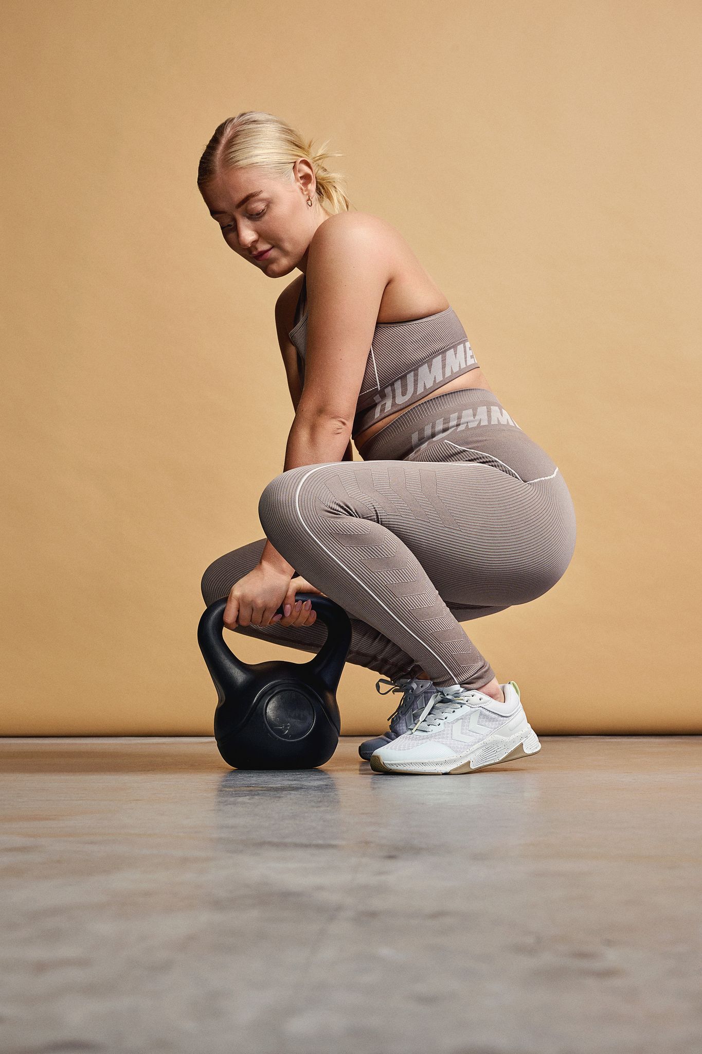 hmlTE CHRISTEL SEAMLESS SPORTS TOP