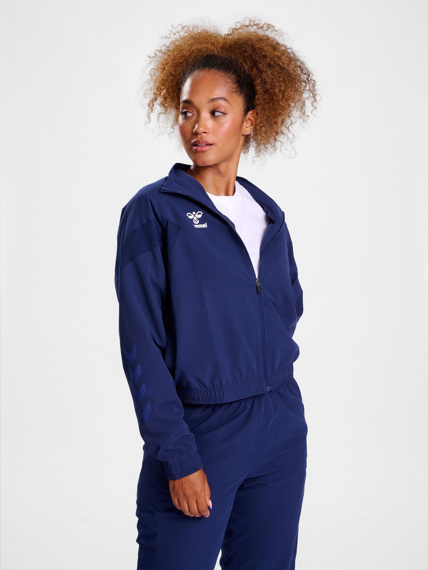 hmlTRAVEL WOVEN JACKET WOMAN