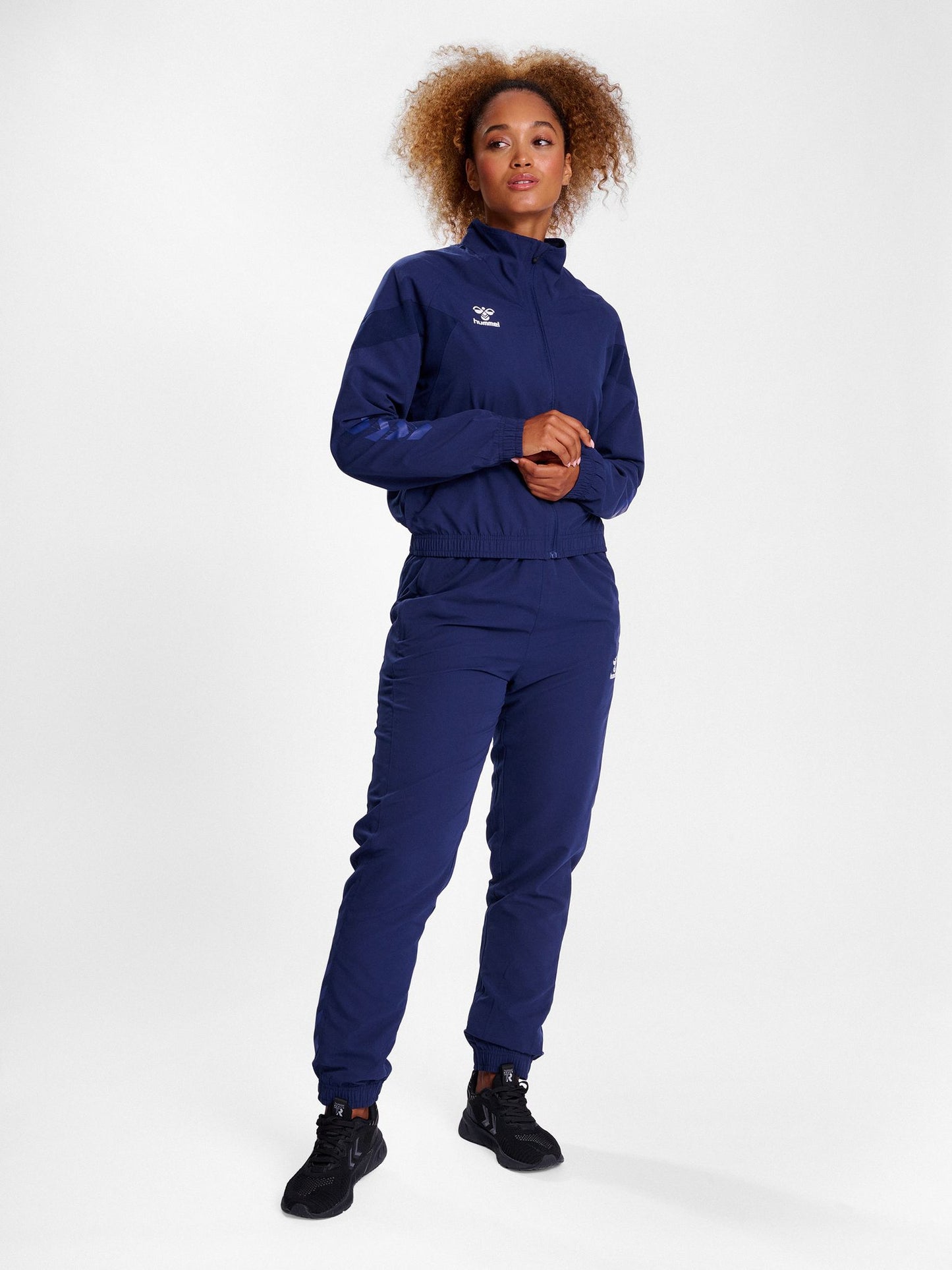 hmlTRAVEL WOVEN JACKET WOMAN