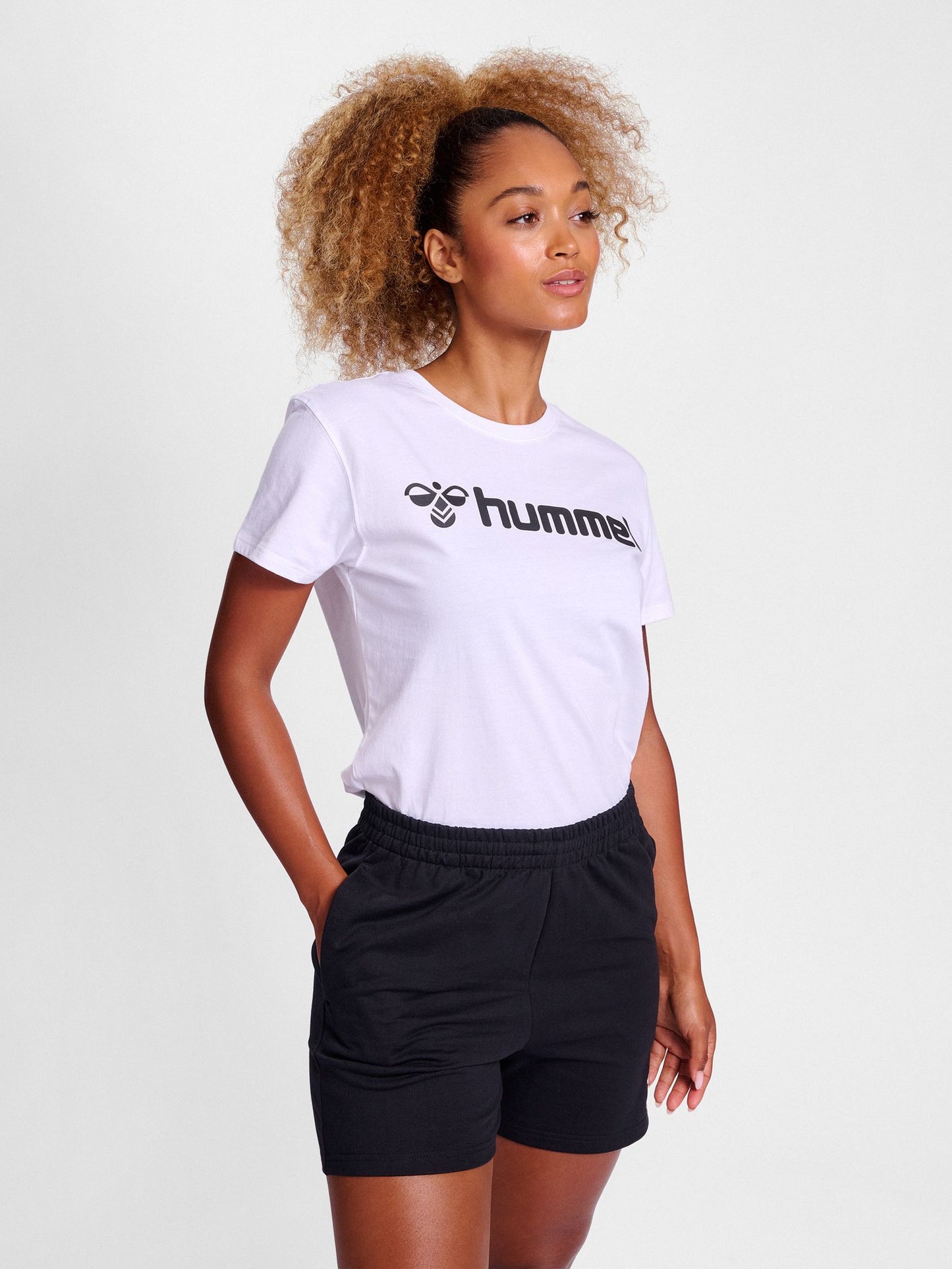 hmlGO 2.0 LOGO T-SHIRT S/S WOMAN