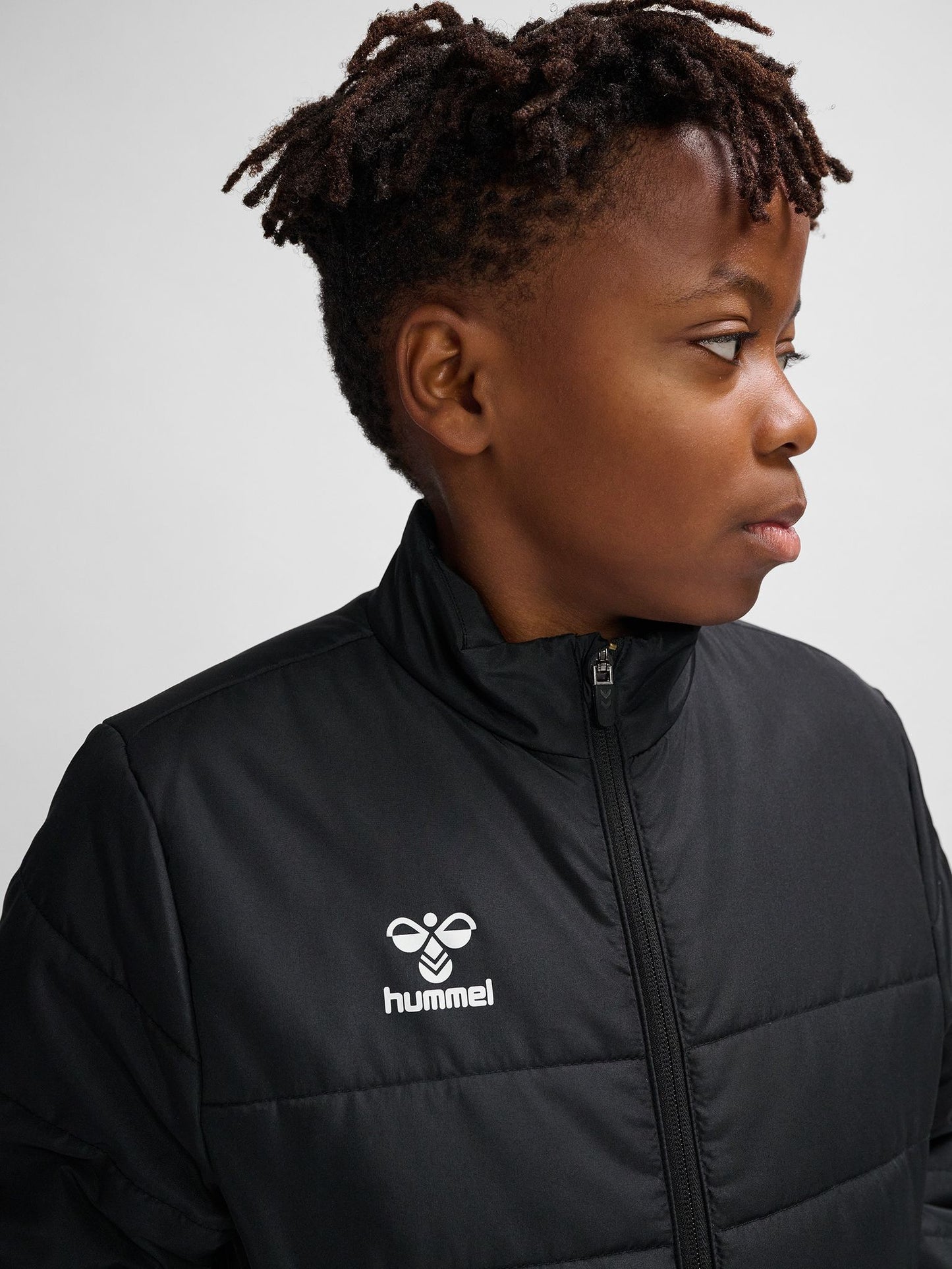 hmlESSENTIAL SHORT BENCH JKT KIDS