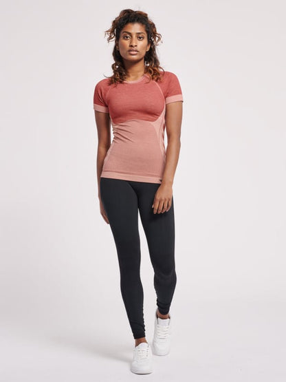 hmlCLEA SEAMLESS TIGHT T-SHIRT