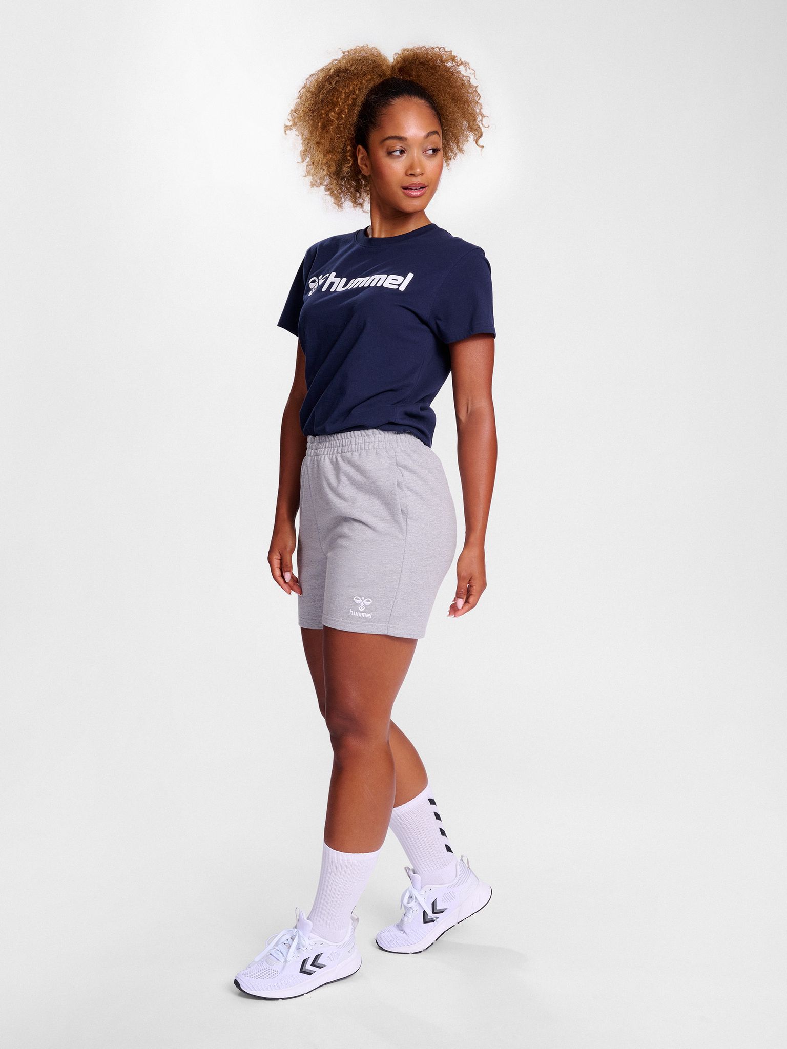 hmlGO 2.0 SWEATSHORTS WOMAN