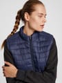 hmlRED QUILTED WAISTCOAT WOMAN