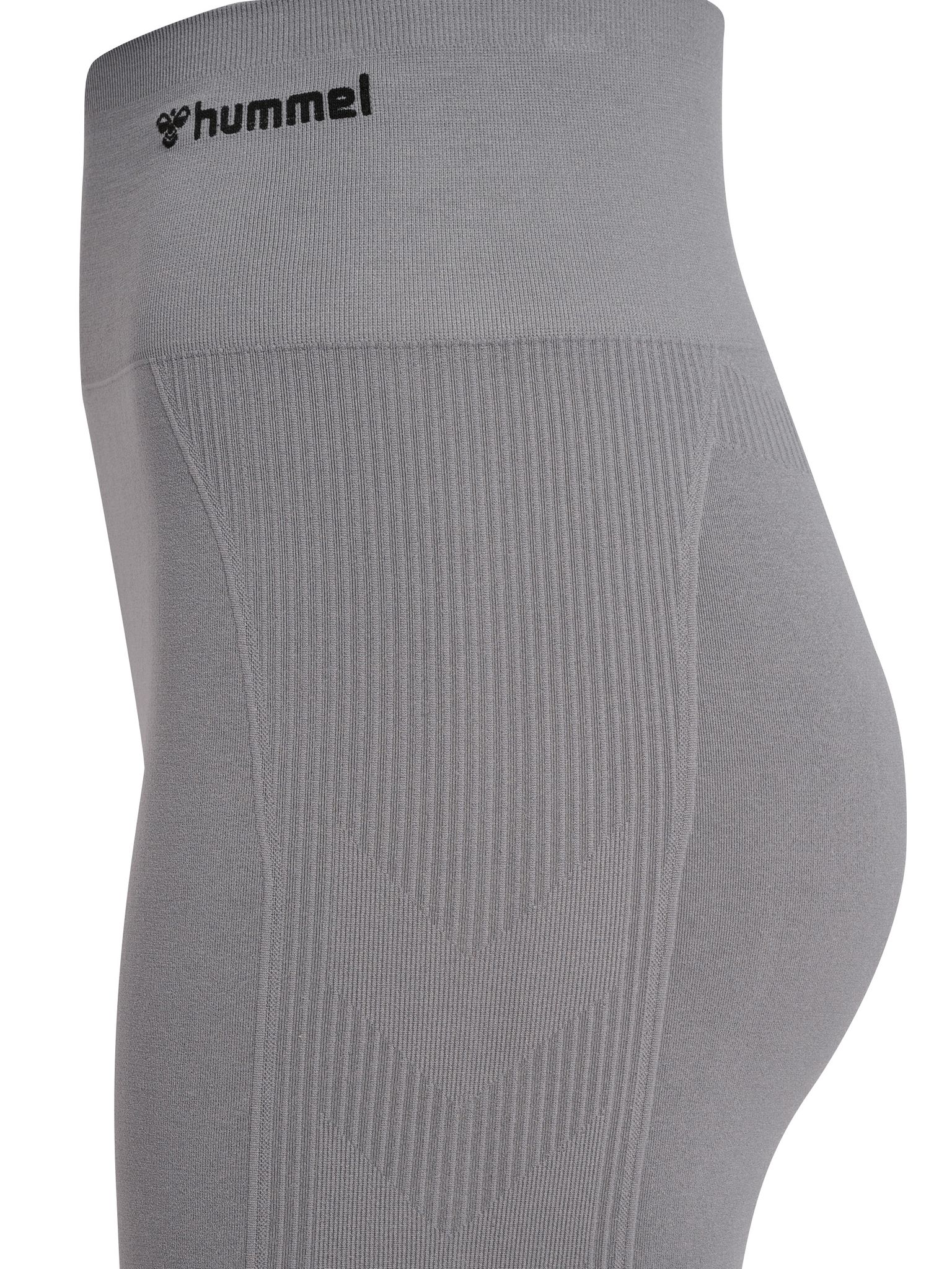 hmlTIF SEAMLESS SHORTS