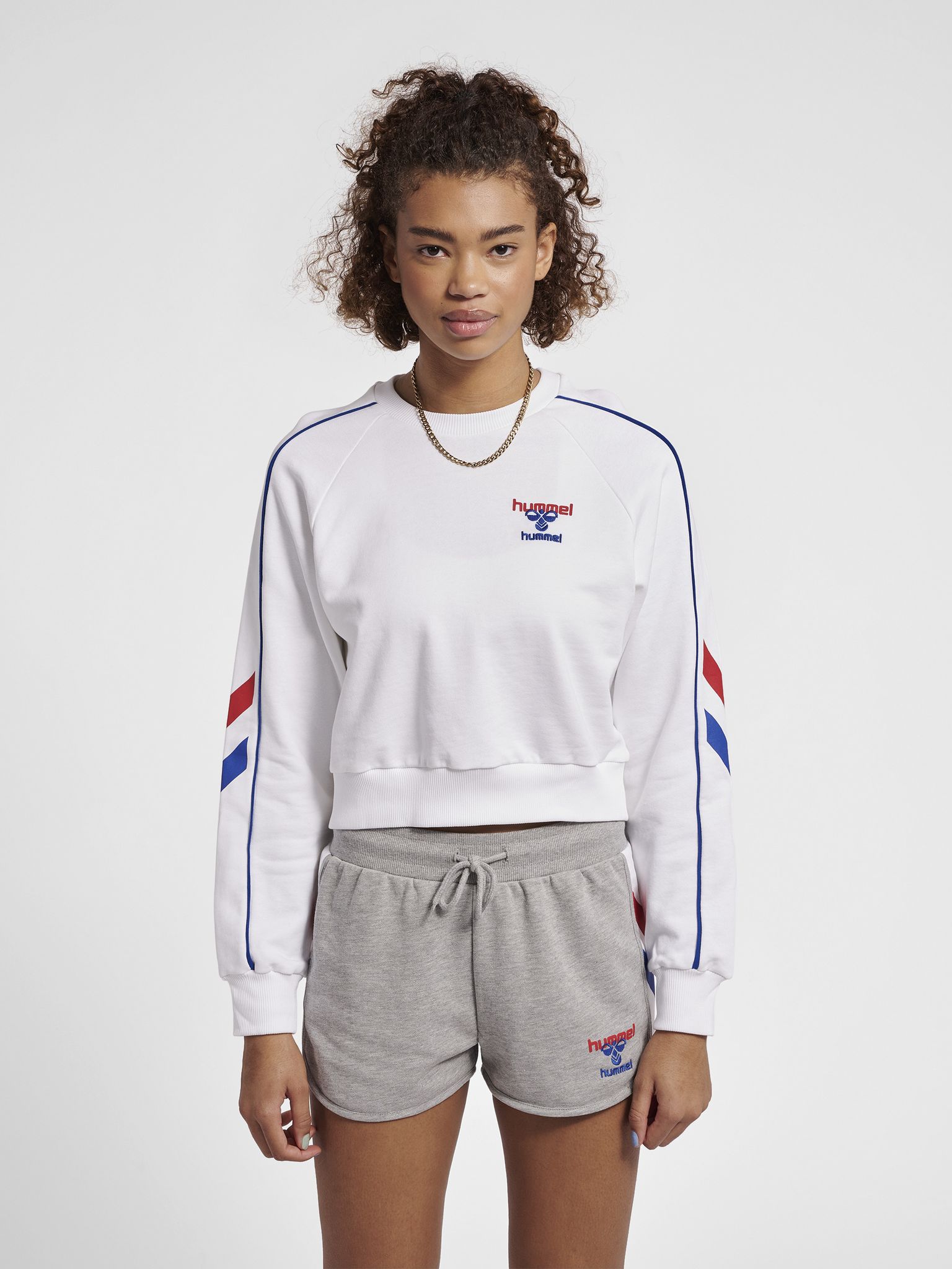 hmlIC DURBAN WOMAN CROP SWEATSHIRT